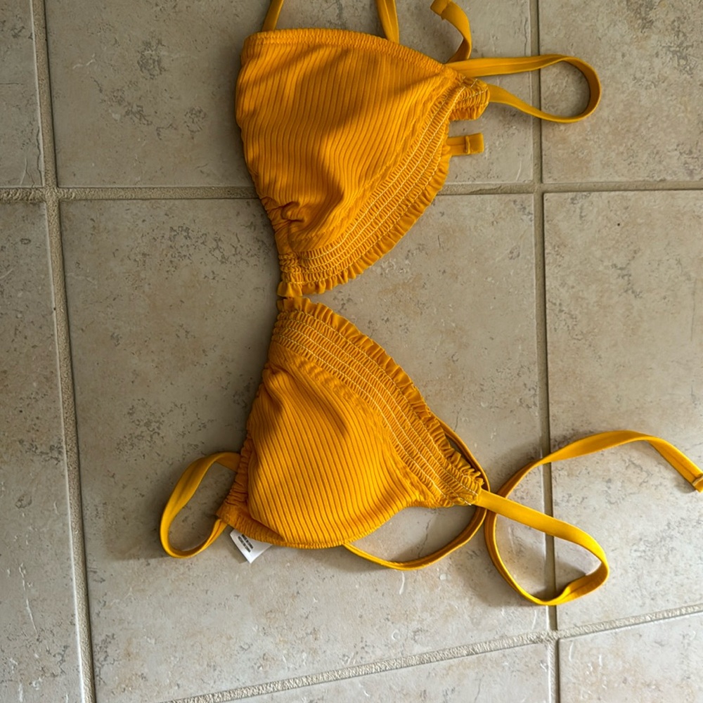 Small bikini top